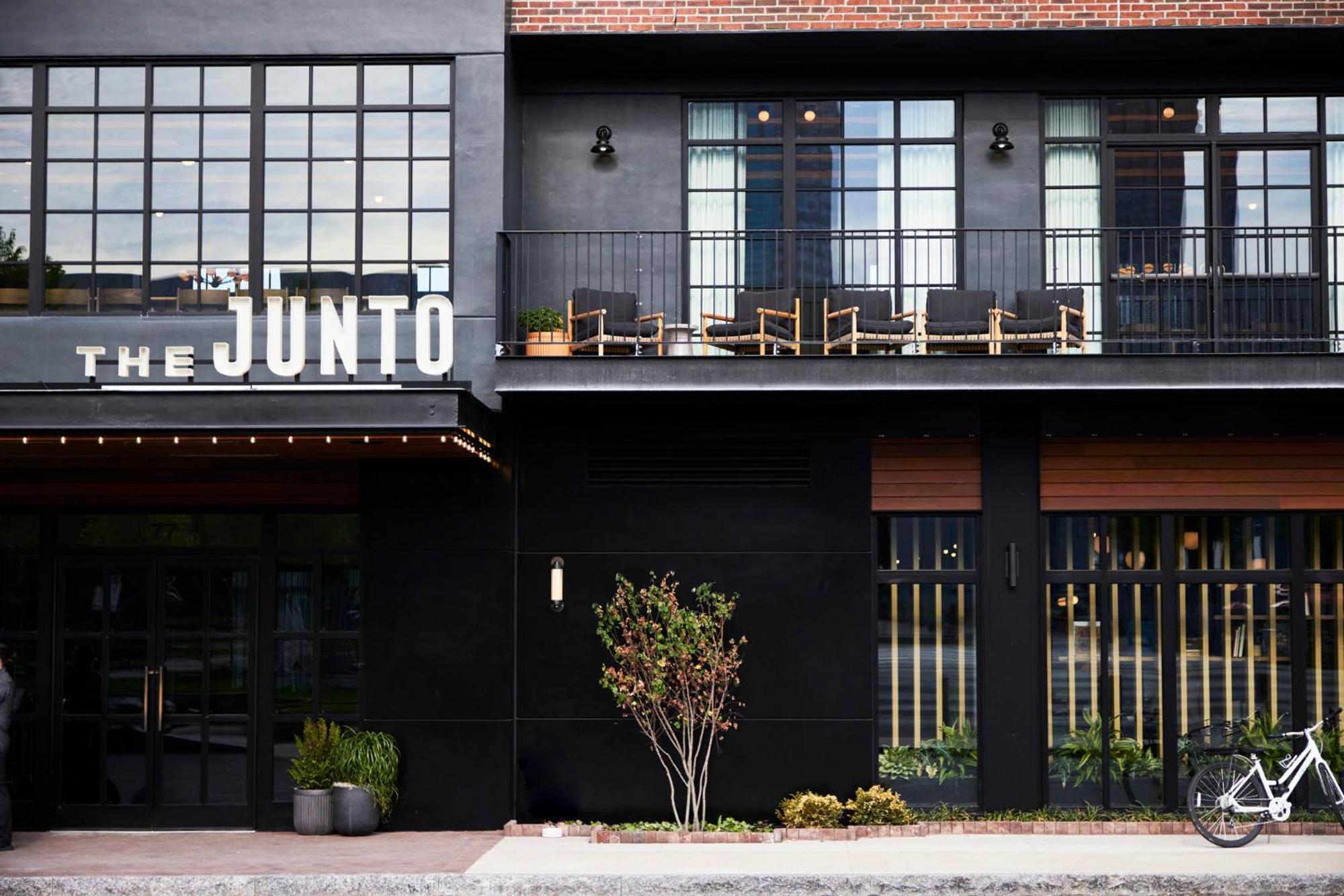 The Junto Hotel Columbus Exterior photo